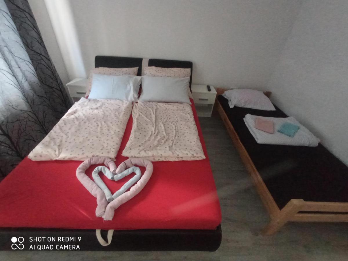 Apartmani Lana SJJ Exteriör bild