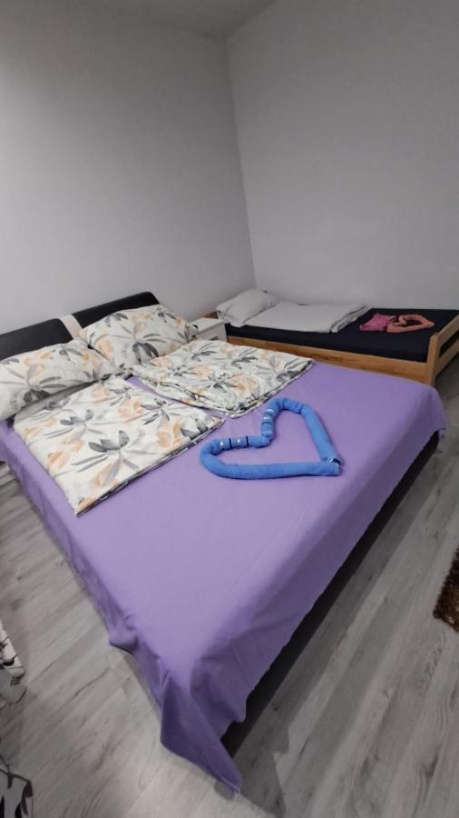 Apartmani Lana SJJ Exteriör bild