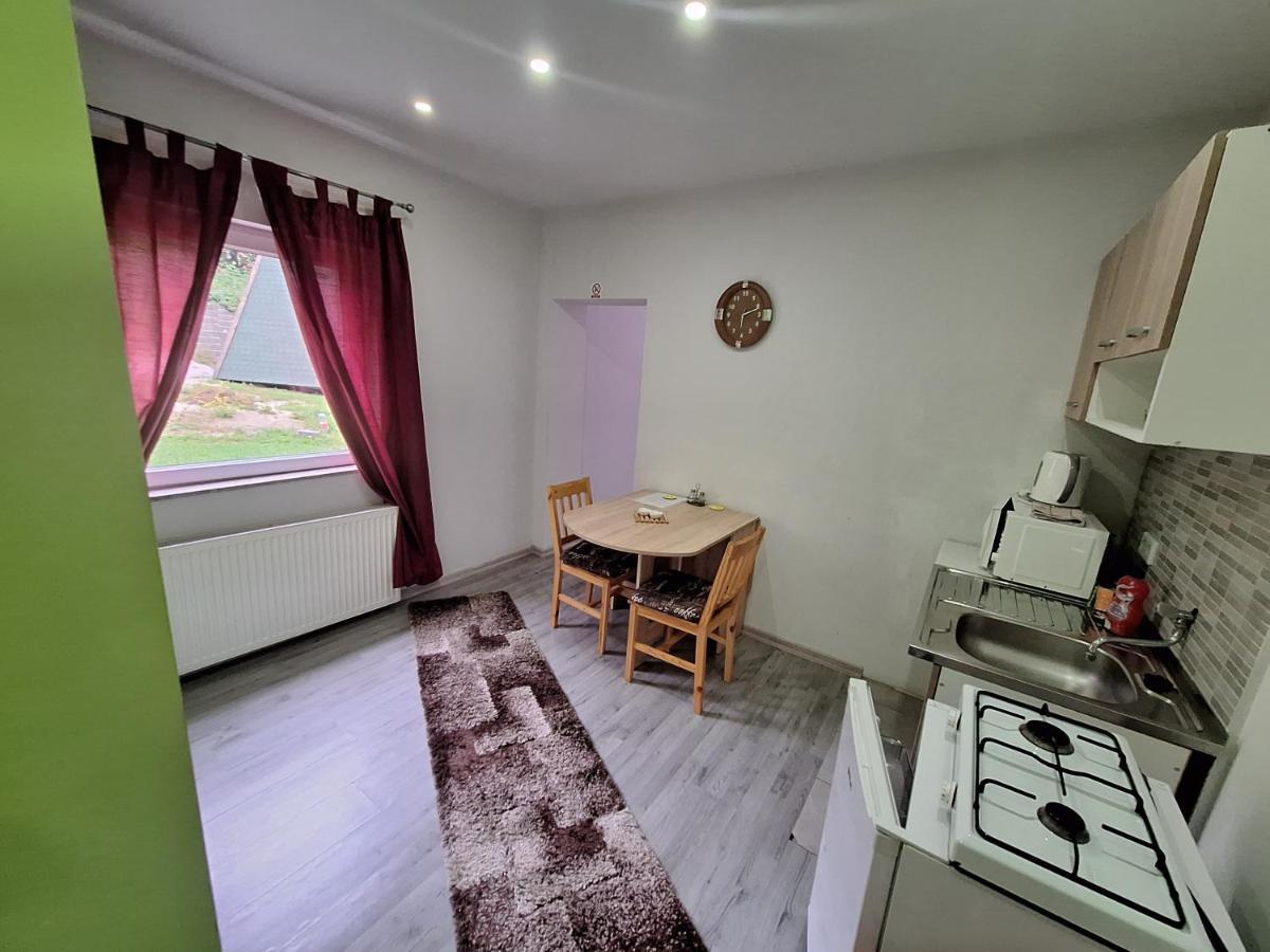 Apartmani Lana SJJ Exteriör bild