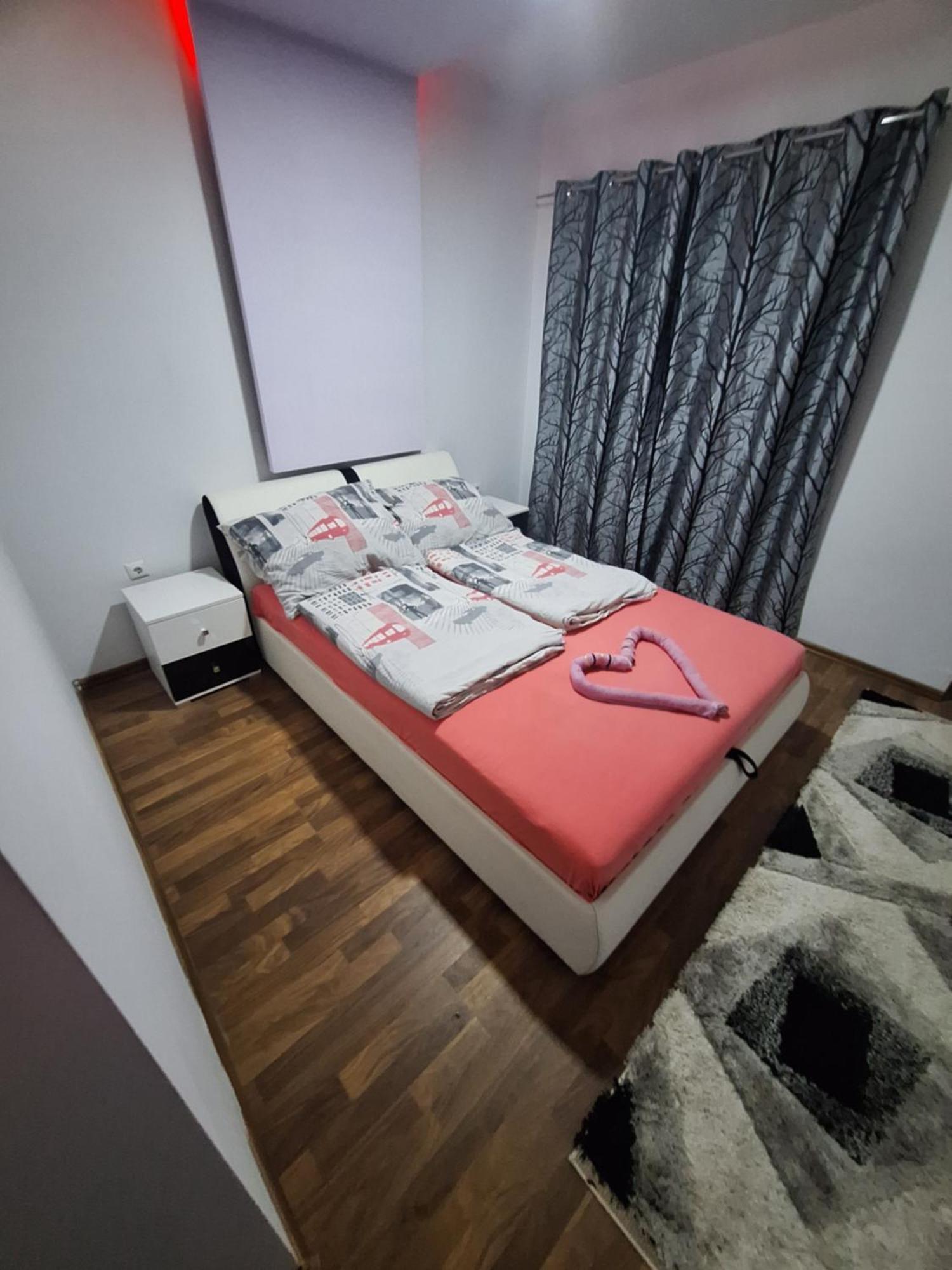 Apartmani Lana SJJ Exteriör bild