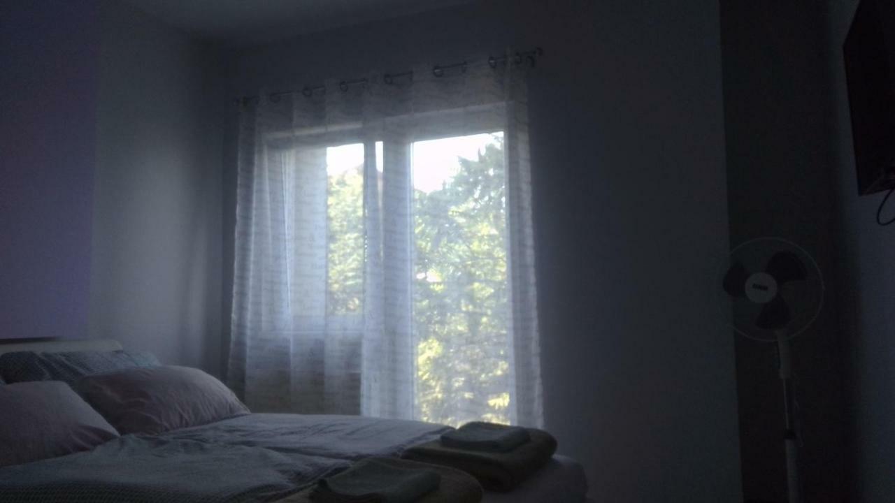 Apartmani Lana SJJ Exteriör bild